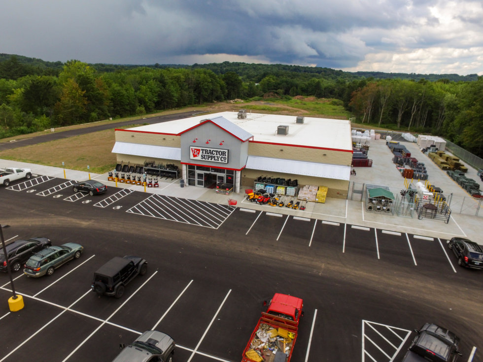 Tractor Supply Company Oxford Architecture